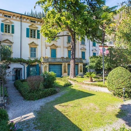 Il Batti Apartment Water Front And Private Beach Toscolano Maderno Exterior foto
