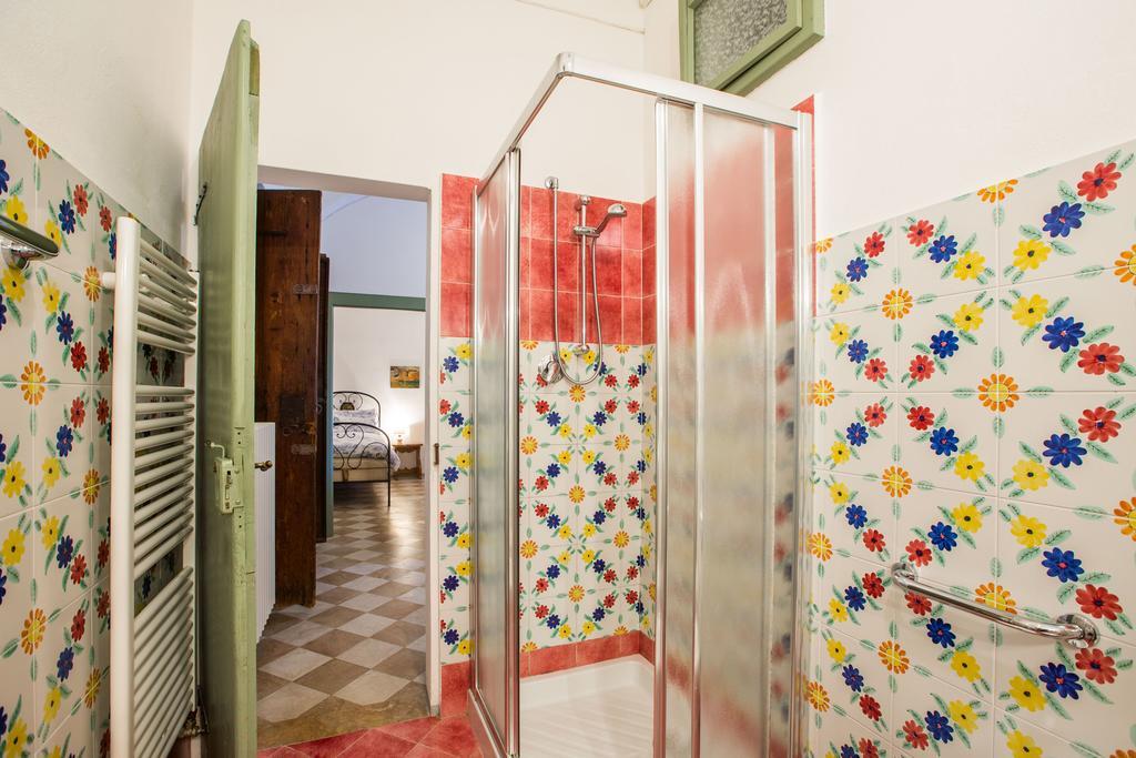Il Batti Apartment Water Front And Private Beach Toscolano Maderno Exterior foto