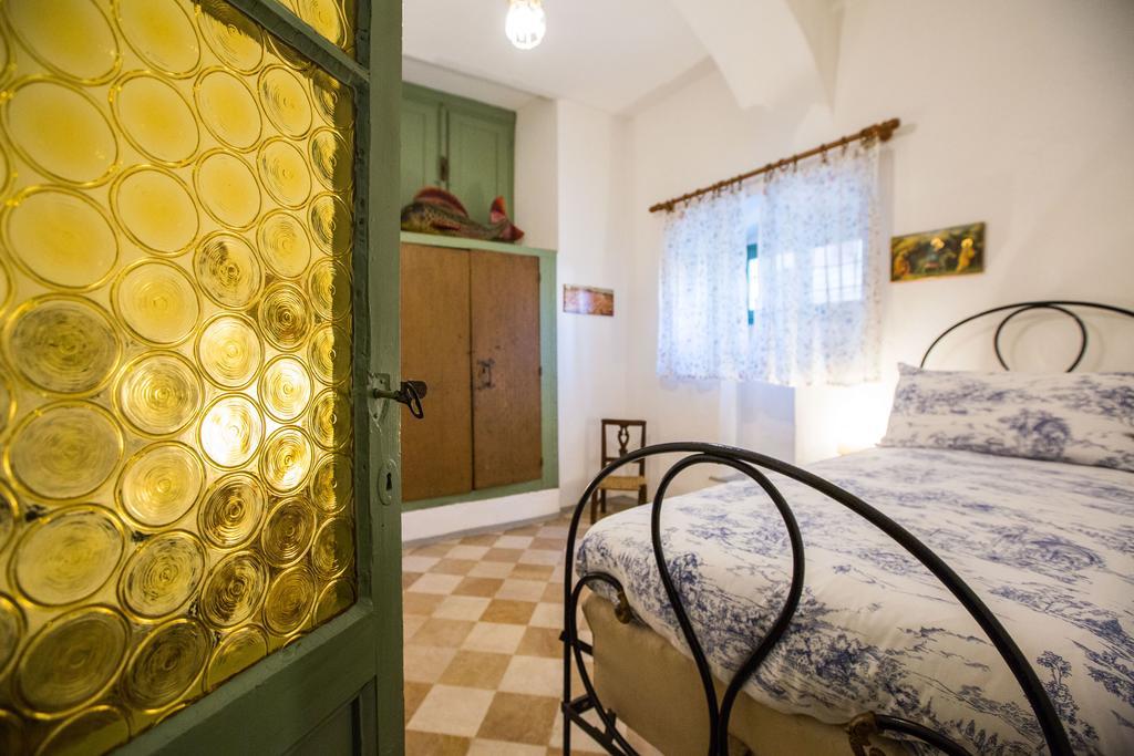 Il Batti Apartment Water Front And Private Beach Toscolano Maderno Exterior foto