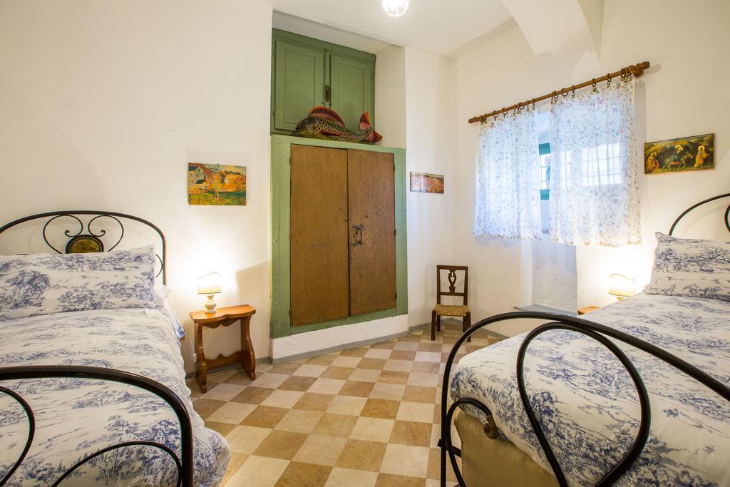 Il Batti Apartment Water Front And Private Beach Toscolano Maderno Exterior foto