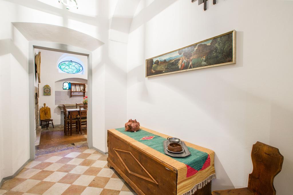 Il Batti Apartment Water Front And Private Beach Toscolano Maderno Exterior foto