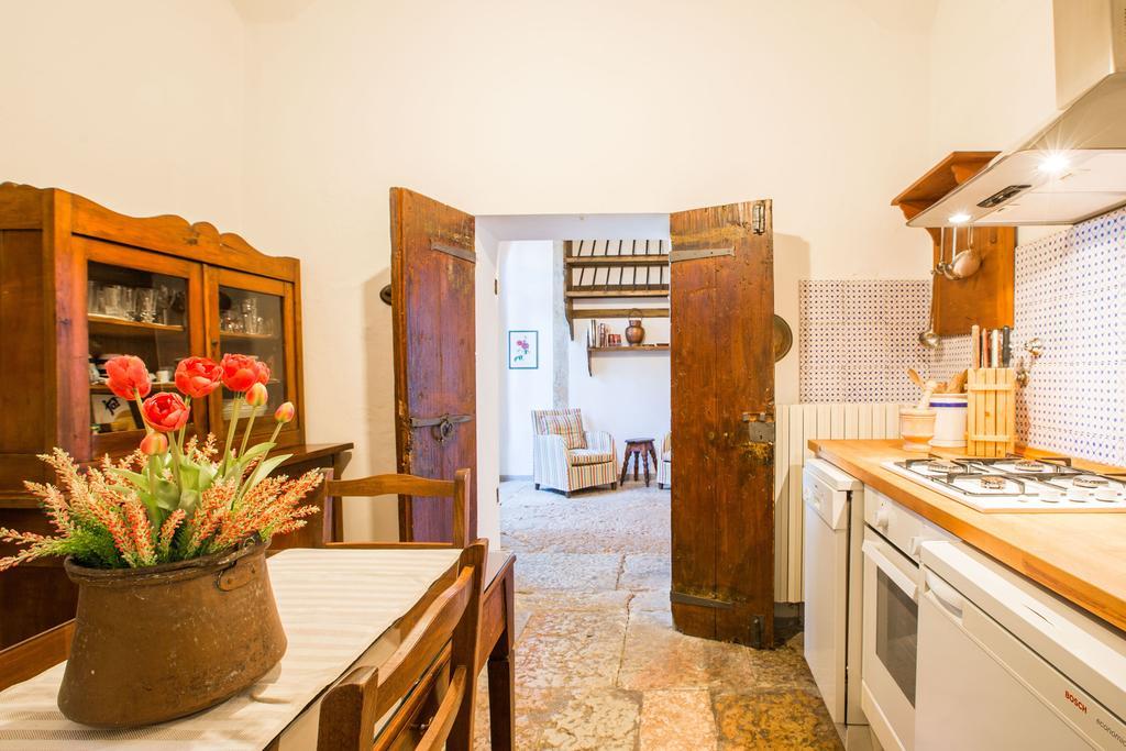 Il Batti Apartment Water Front And Private Beach Toscolano Maderno Exterior foto